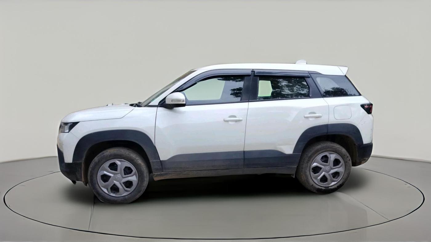 2024 Maruti BREZZA LXI S- CNG, CNG, Manual, 32,852 km, exterior