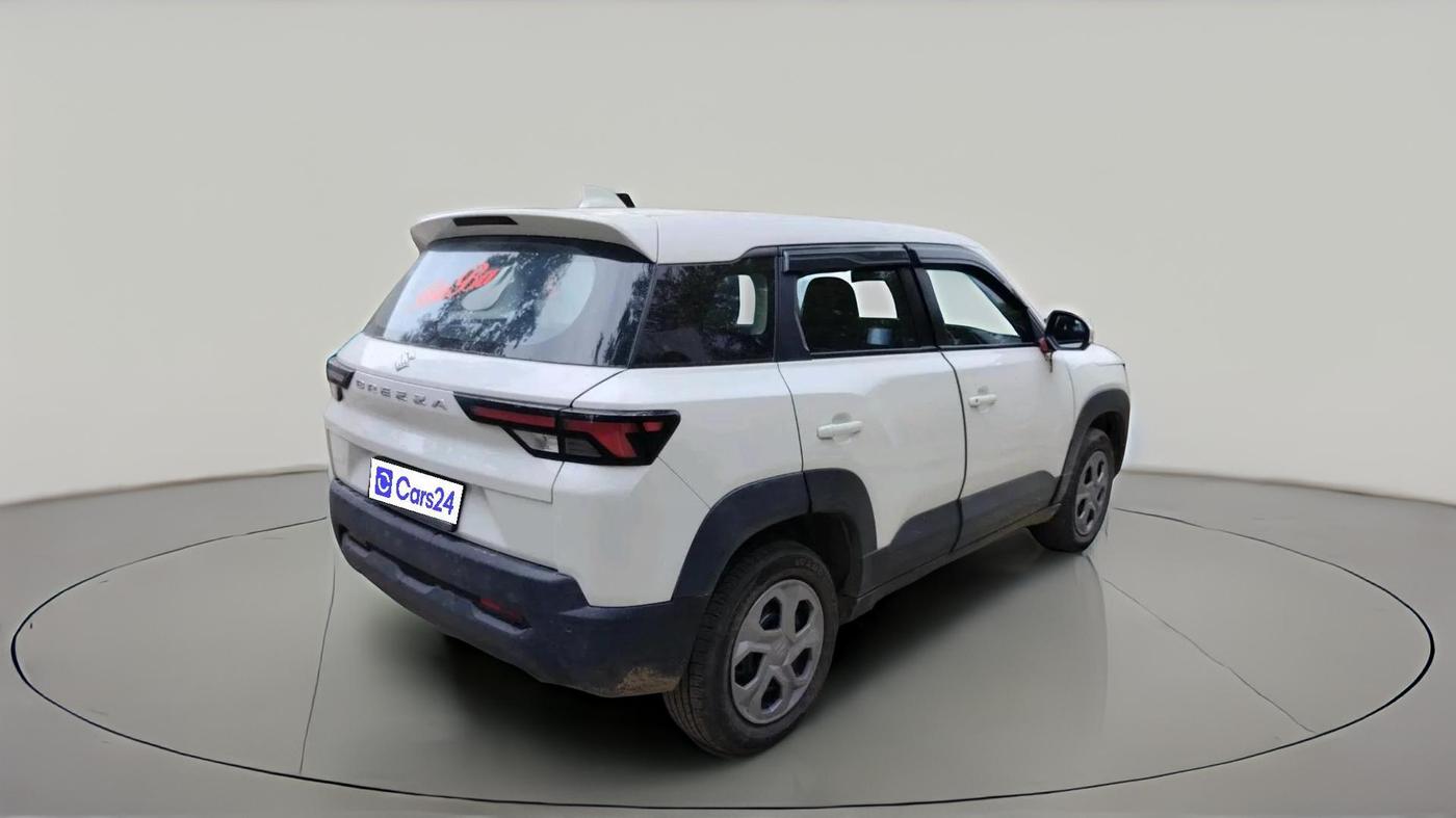 2024 Maruti BREZZA LXI S- CNG, CNG, Manual, 32,852 km, exterior