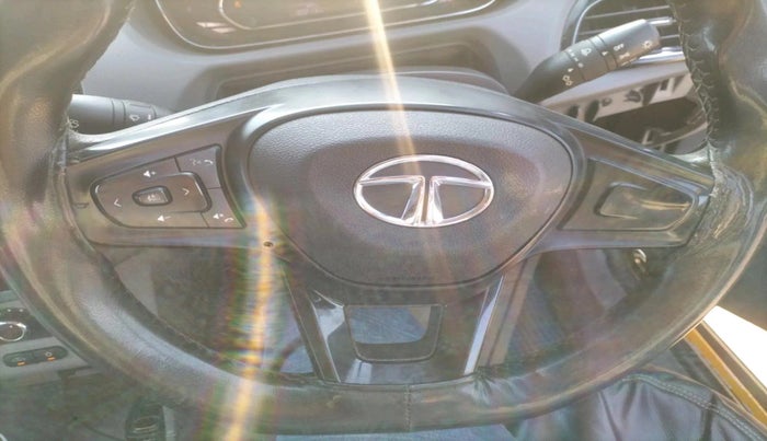 2022 Tata TIGOR XZ CNG, CNG, Manual, 90,214 km, interior