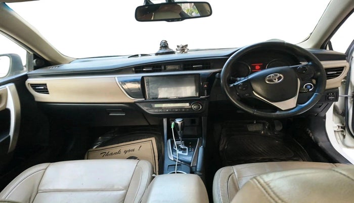 2016 Toyota Corolla Altis VL CVT PETROL, Petrol, Automatic, 1,78,719 km, interior