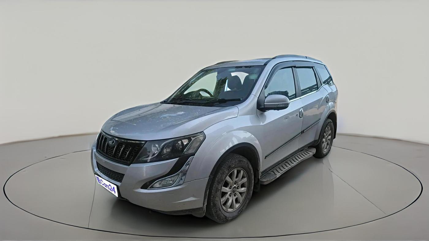 2017 Mahindra XUV500 W4, Diesel, Manual, 1,79,115 km, exterior