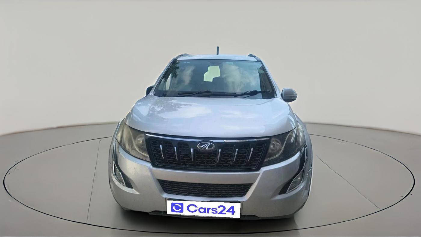 2017 Mahindra XUV500 W4, Diesel, Manual, 1,79,115 km, exterior