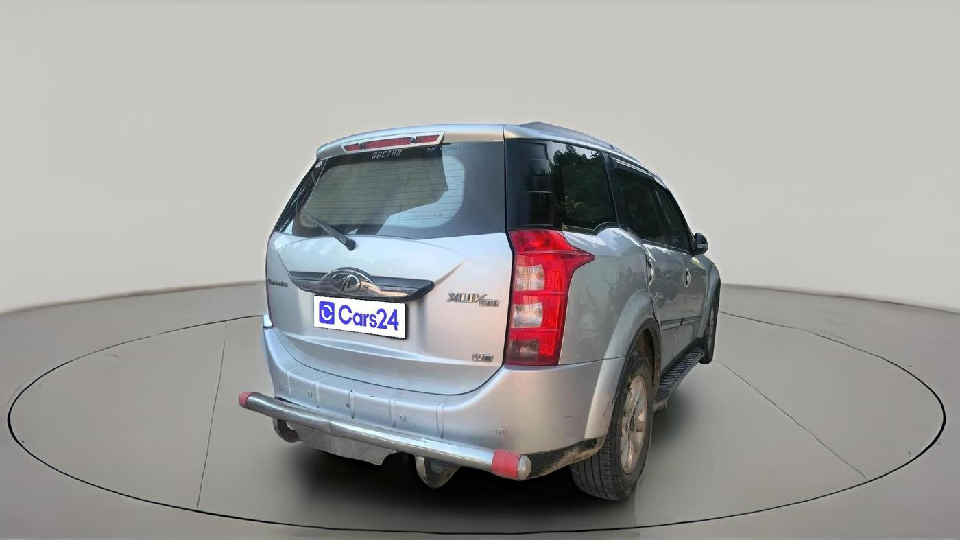 2017 Mahindra XUV500 W4, Diesel, Manual, 1,79,115 km, exterior
