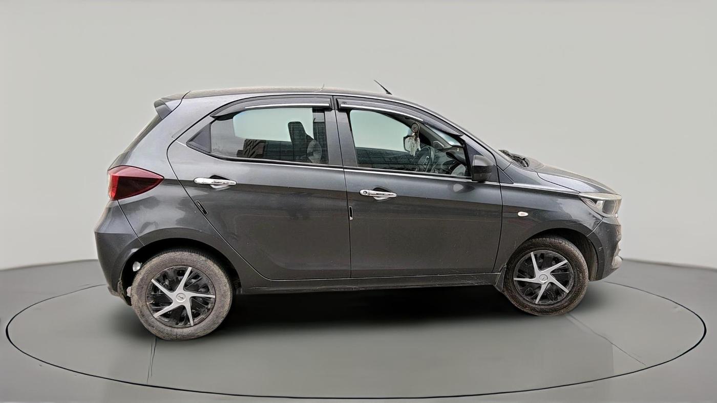 2022 Tata Tiago XM CNG, CNG, Manual, 67,986 km, exterior
