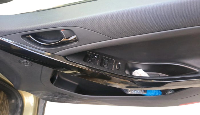 2023 Tata NEXON XZA PLUS LUX SUNROOF KAZIRANGA PETROL, Petrol, Automatic, 28,408 km, interior