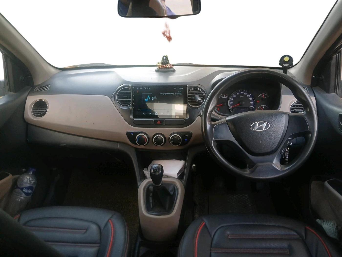 2014 Hyundai Xcent BASE 1.2, Petrol, Manual, 70,626 km, interior