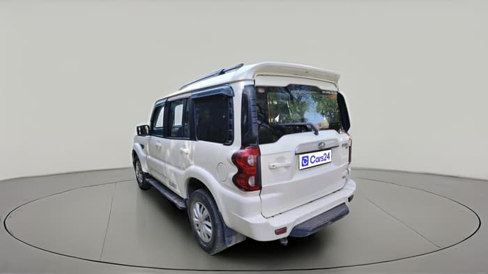 2020 Mahindra Scorpio S9, Diesel, Manual, 43,405 km, exterior