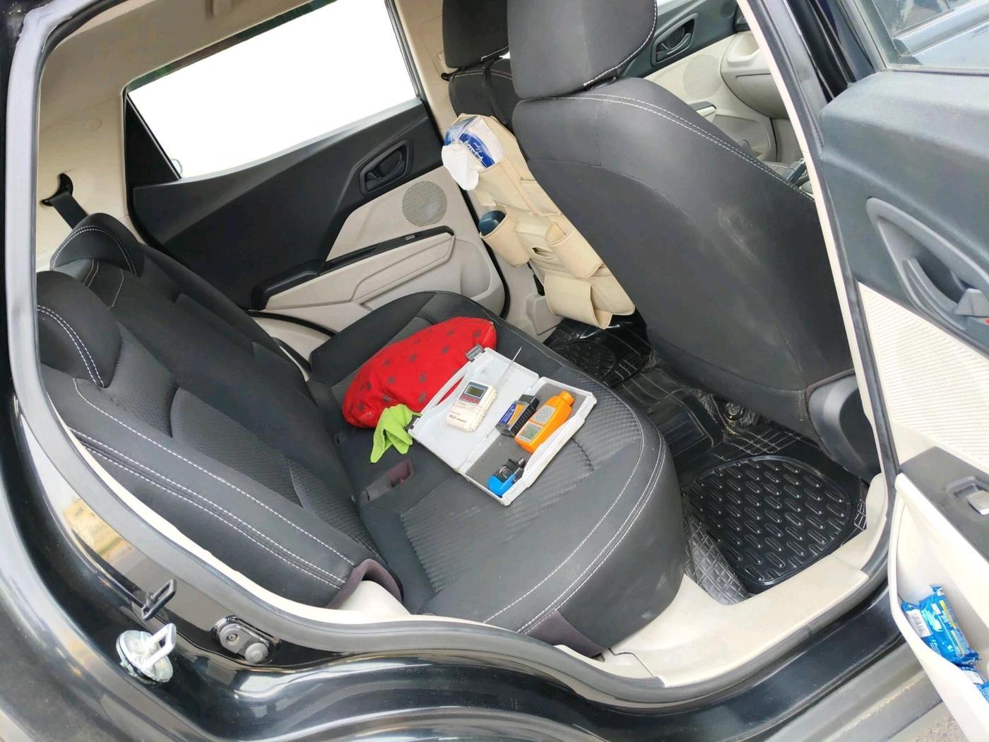 2021 Mahindra XUV300 W4 1.2 PETROL, Petrol, Manual, 45,196 km, interior