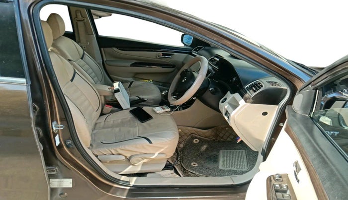 2015 Maruti Ciaz ZXI+, Petrol, Manual, 1,21,160 km, interior