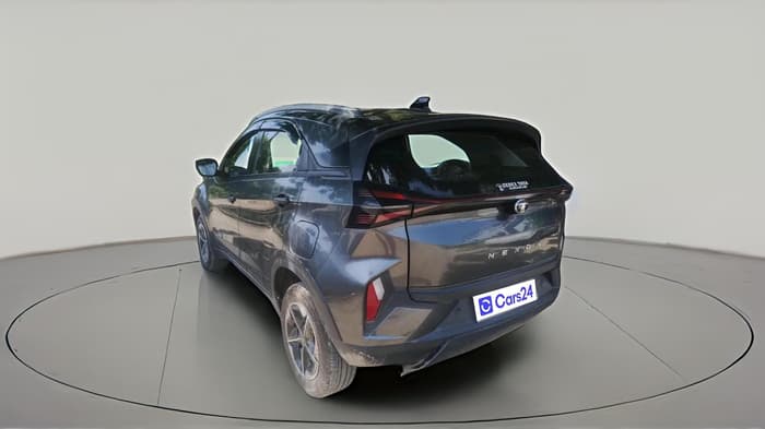 2024 Tata NEXON PURE SUNROOF 1.2 PETROL, Petrol, Manual, 16,286 km, exterior