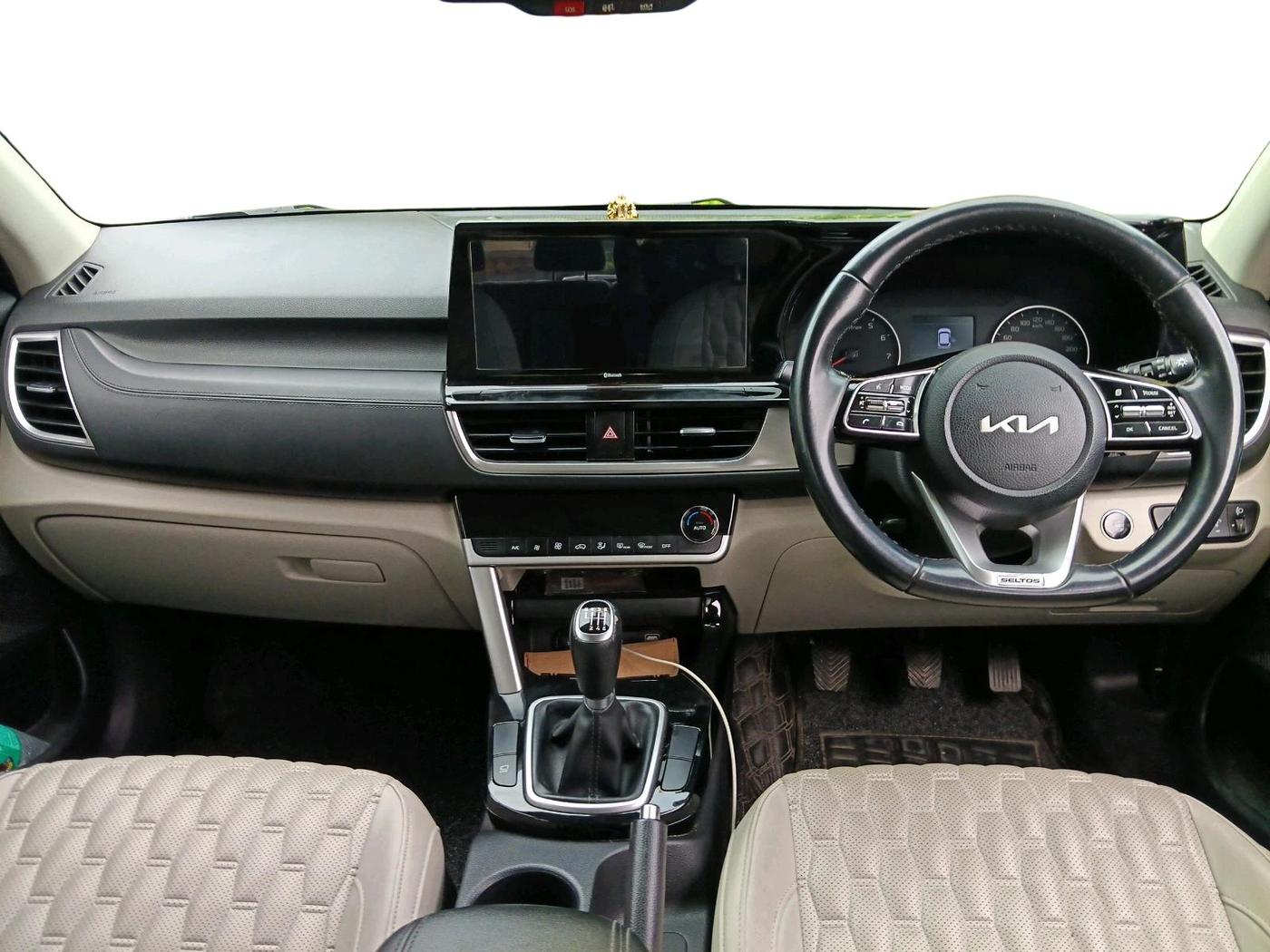 2022 KIA SELTOS HTX 1.5 PETROL, Petrol, Manual, 55,532 km, interior