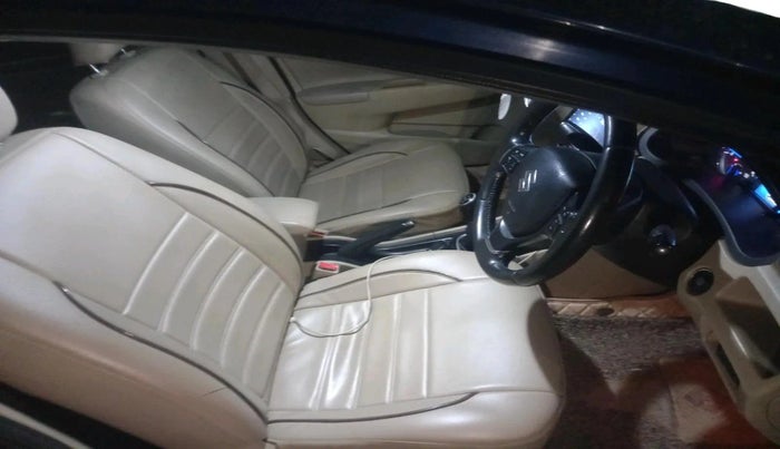 2018 Maruti Ciaz ALPHA 1.5 SHVS PETROL, Petrol, Manual, 1,00,131 km, interior