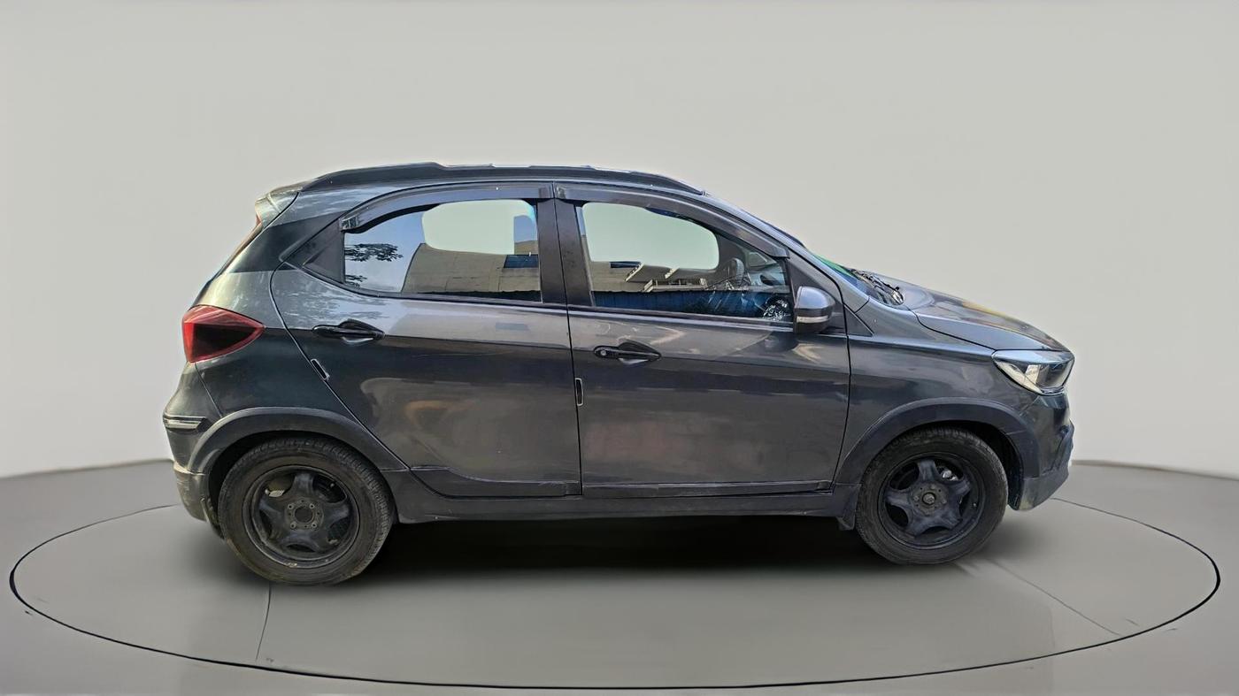2022 Tata TIAGO NRG XZ MT, Petrol, Manual, 94,692 km, exterior