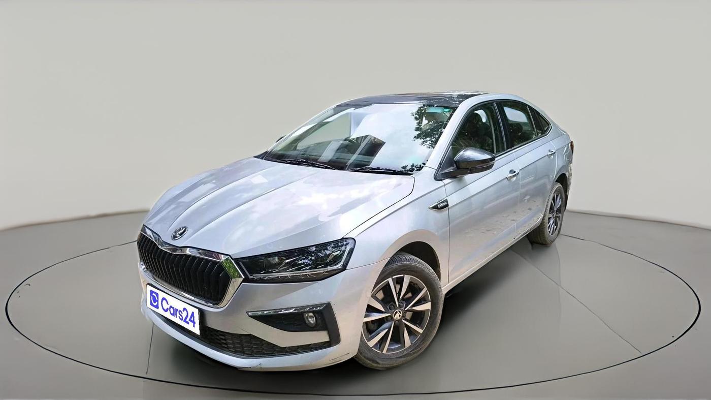 2023 Skoda SLAVIA Style 1.5 TSI DSG Dual Tone, Petrol, Automatic, 25,637 km, exterior
