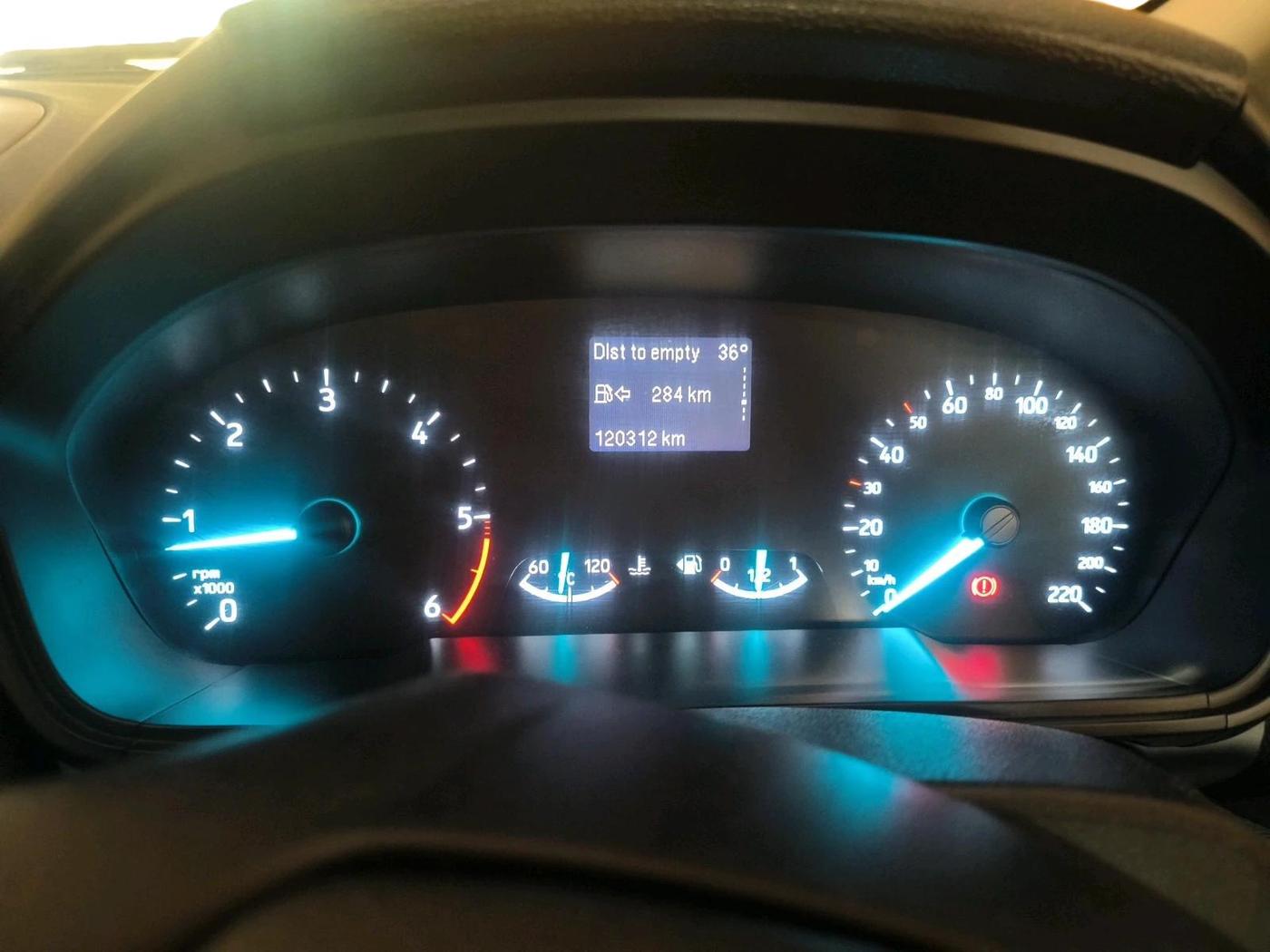 2018 Ford Ecosport TITANIUM 1.5L DIESEL, Diesel, Manual, 1,20,312 km, interior