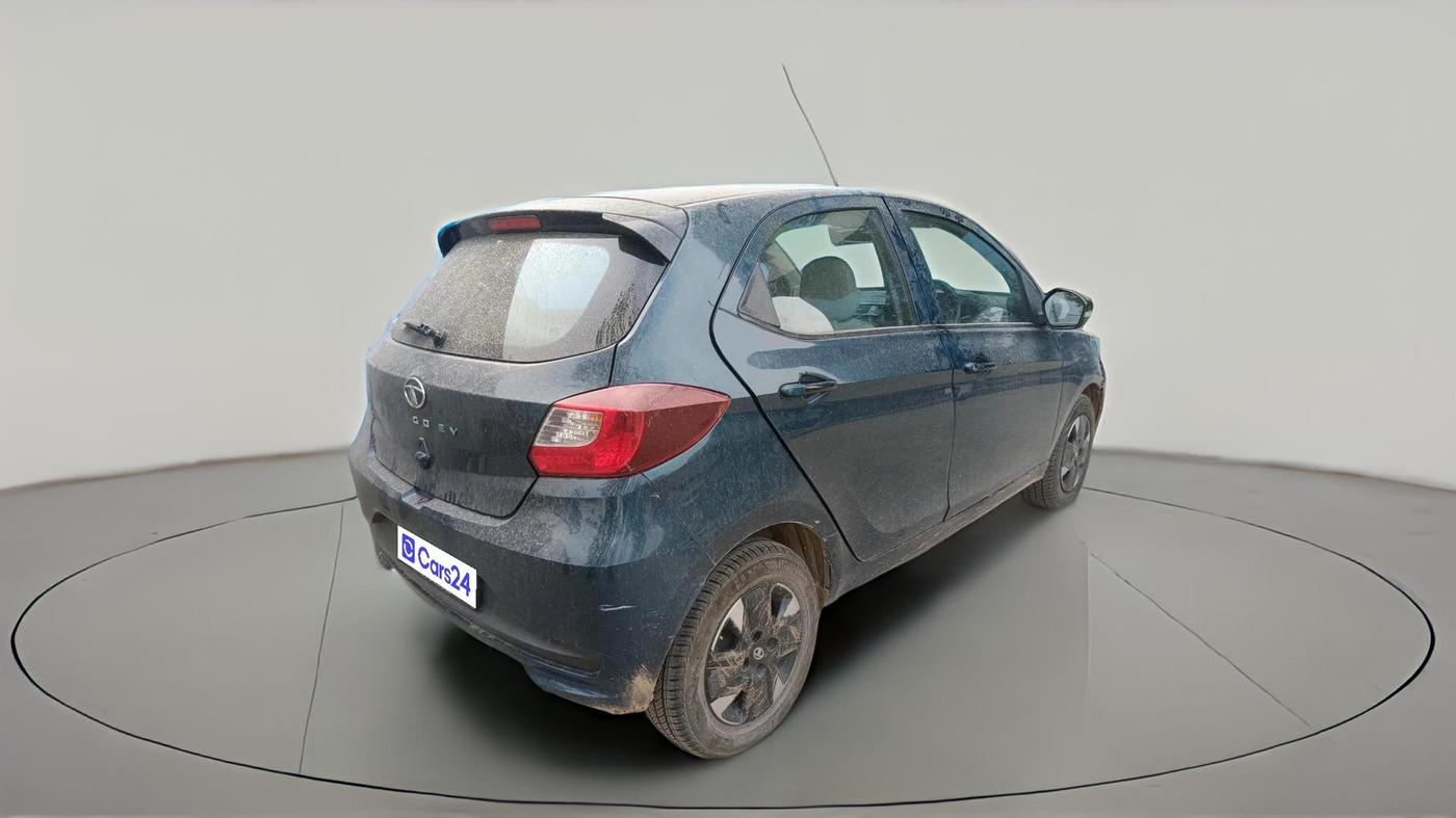 2022 Tata TIAGO EV XZ PLUS TECH LUX LONG RANGE, Electric, Automatic, 33,915 km, exterior