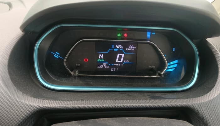 2022 Tata TIAGO EV XZ PLUS TECH LUX LONG RANGE, Electric, Automatic, 33,915 km, interior