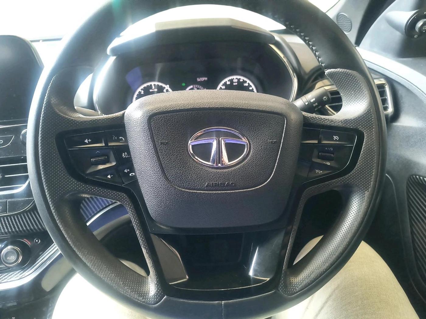 2021 Tata Harrier XT PLUS 2.0L KRYOTEC, Diesel, Manual, 77,262 km, interior