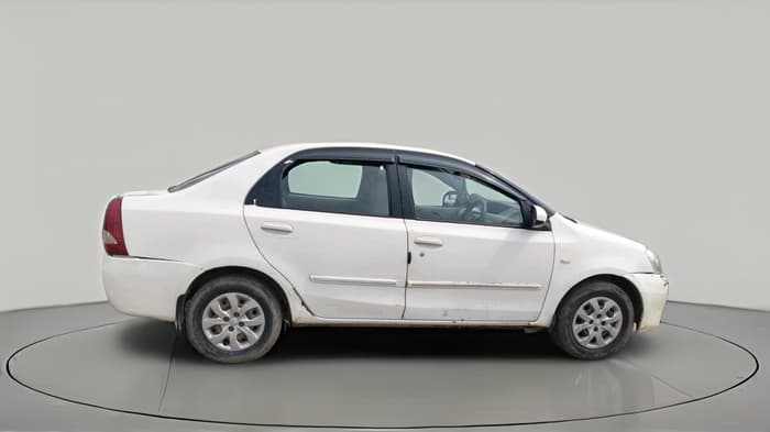 2016 Toyota Etios G, CNG, Manual, 1,97,398 km, exterior