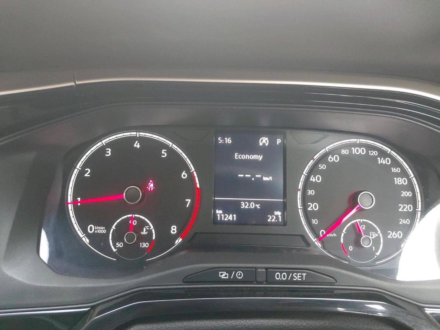 2024 Volkswagen VIRTUS HIGHLINE TSI 1.0 AT, Petrol, Automatic, 11,241 km, interior