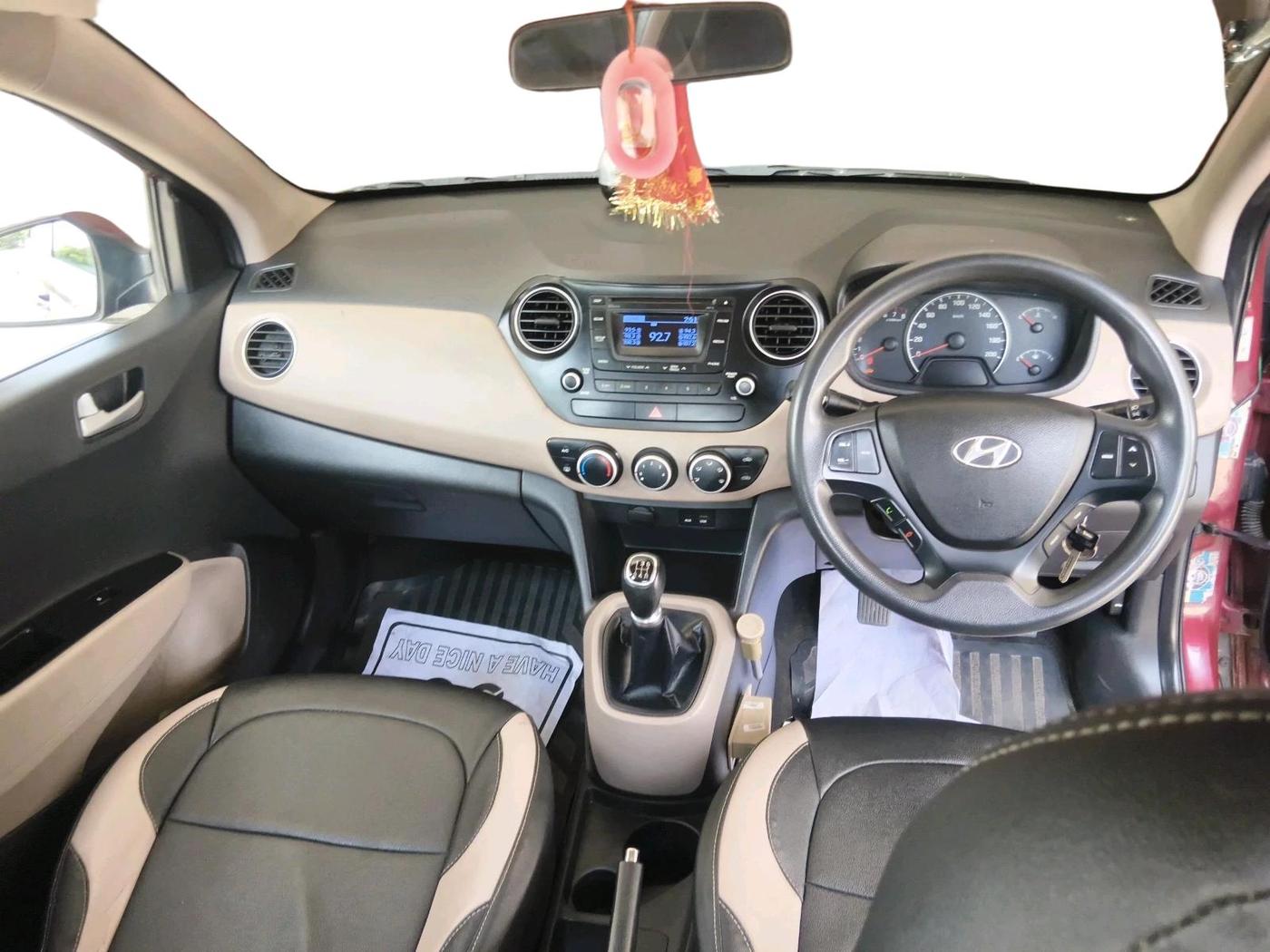 2015 Hyundai Grand i10 SPORTZ 1.2 KAPPA VTVT, Petrol, Manual, 93,632 km, interior