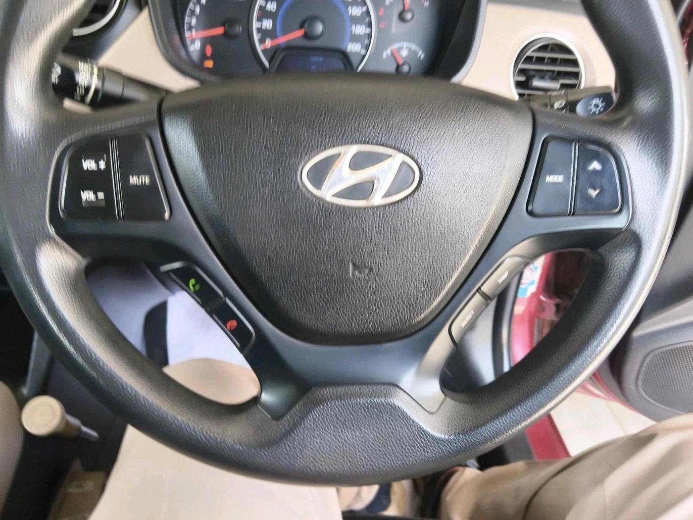 2015 Hyundai Grand i10 SPORTZ 1.2 KAPPA VTVT, Petrol, Manual, 93,632 km, interior