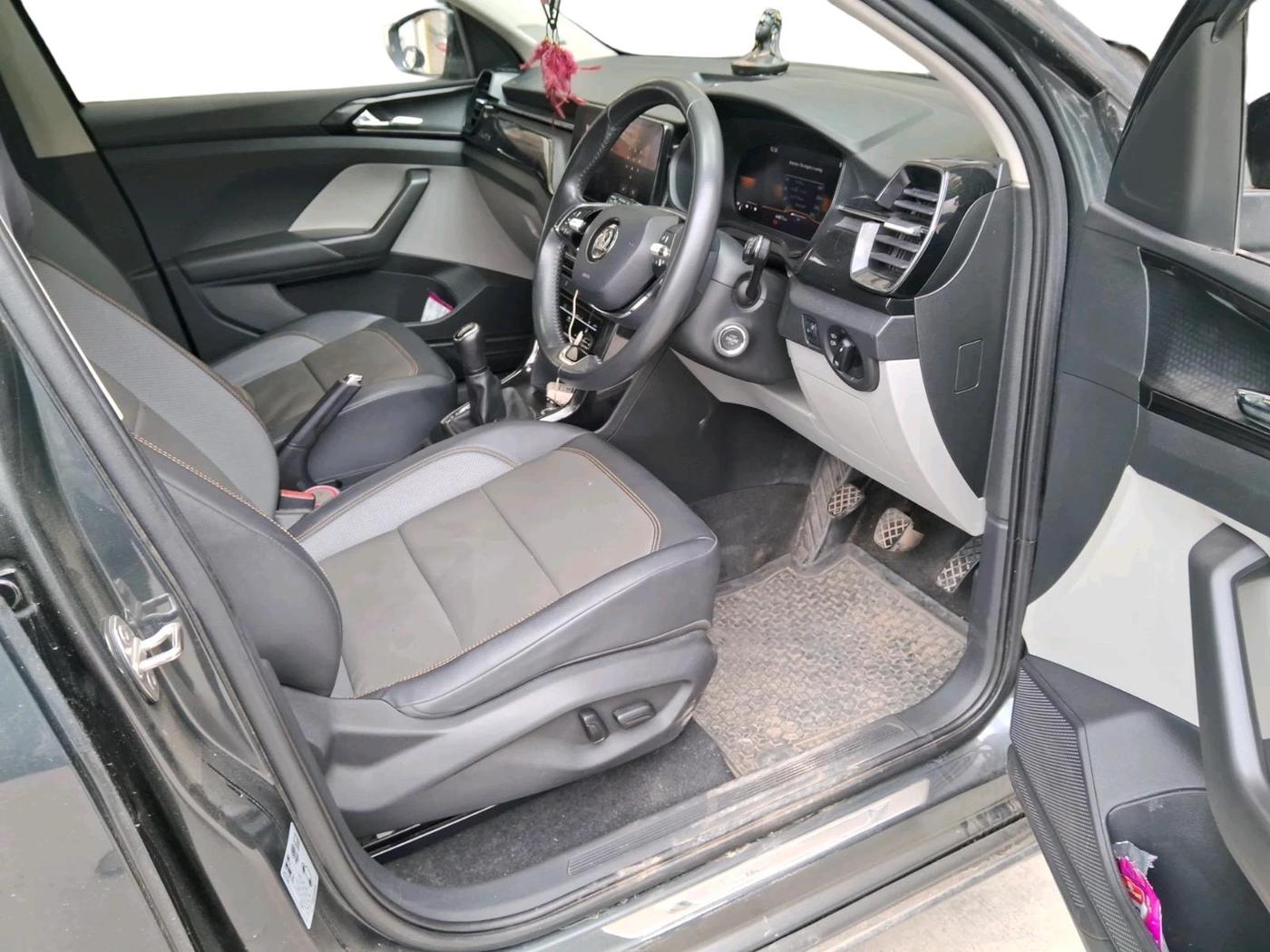 2023 Skoda KUSHAQ STYLE 1.0L TSI MT, Petrol, Manual, 44,812 km, interior