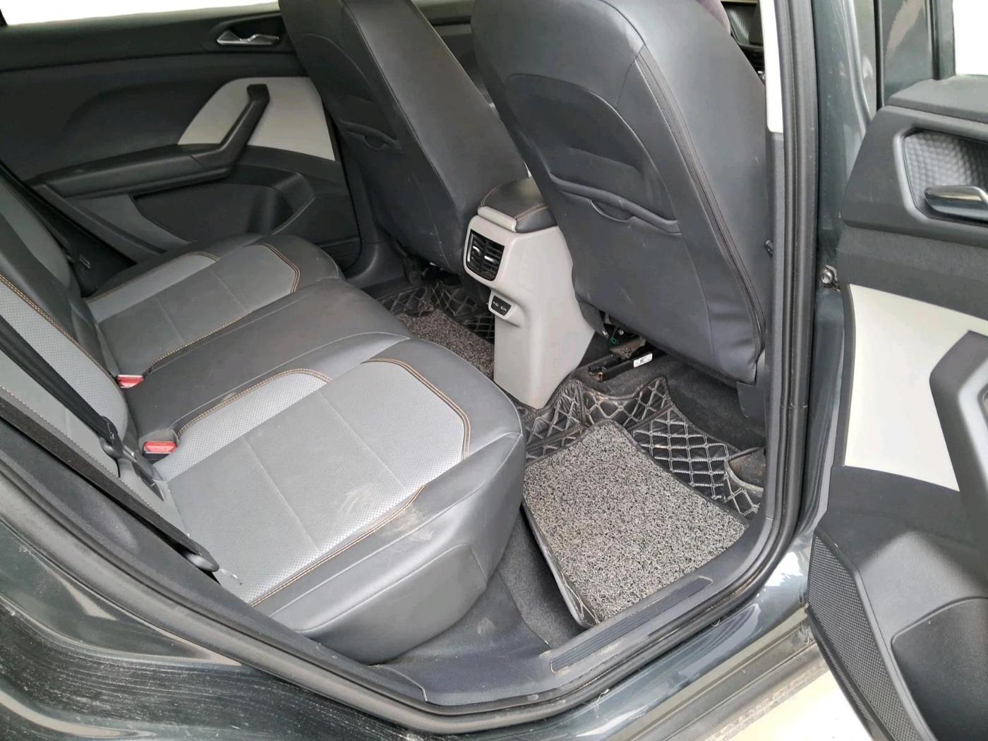 2023 Skoda KUSHAQ STYLE 1.0L TSI MT, Petrol, Manual, 44,812 km, interior