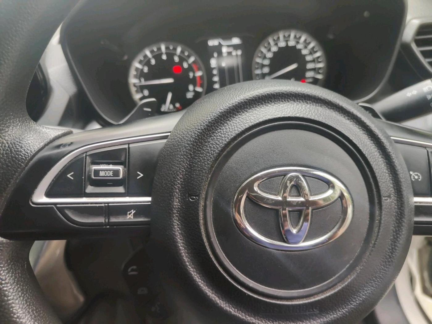 2022 Toyota URBAN CRUISER HYRYDER V AT NEO DRIVE, Petrol, Automatic, 73,222 km, interior