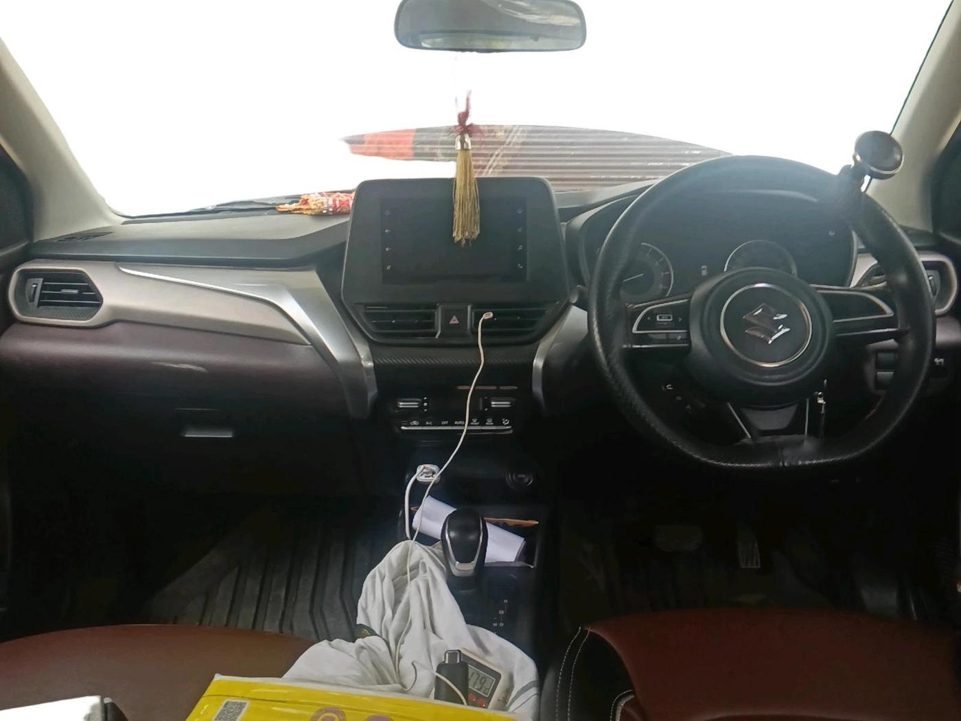 2024 Maruti FRONX DELTA PLUS 1.2L AGS, Petrol, Automatic, 28,718 km, interior