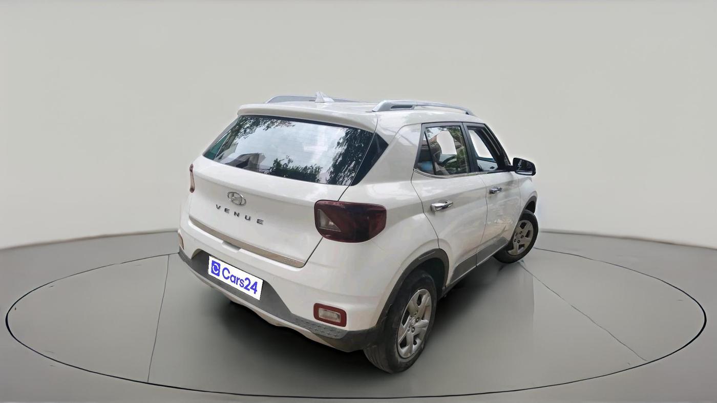 2022 Hyundai VENUE S+ 1.2, Petrol, Manual, 30,171 km, exterior