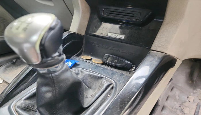 2016 Ford Ecosport TITANIUM 1.5L DIESEL, Diesel, Manual, 2,13,286 km, interior