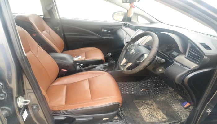 2022 Toyota Innova Crysta 2.7 GX 8 STR, Petrol, Manual, 53,013 km, interior
