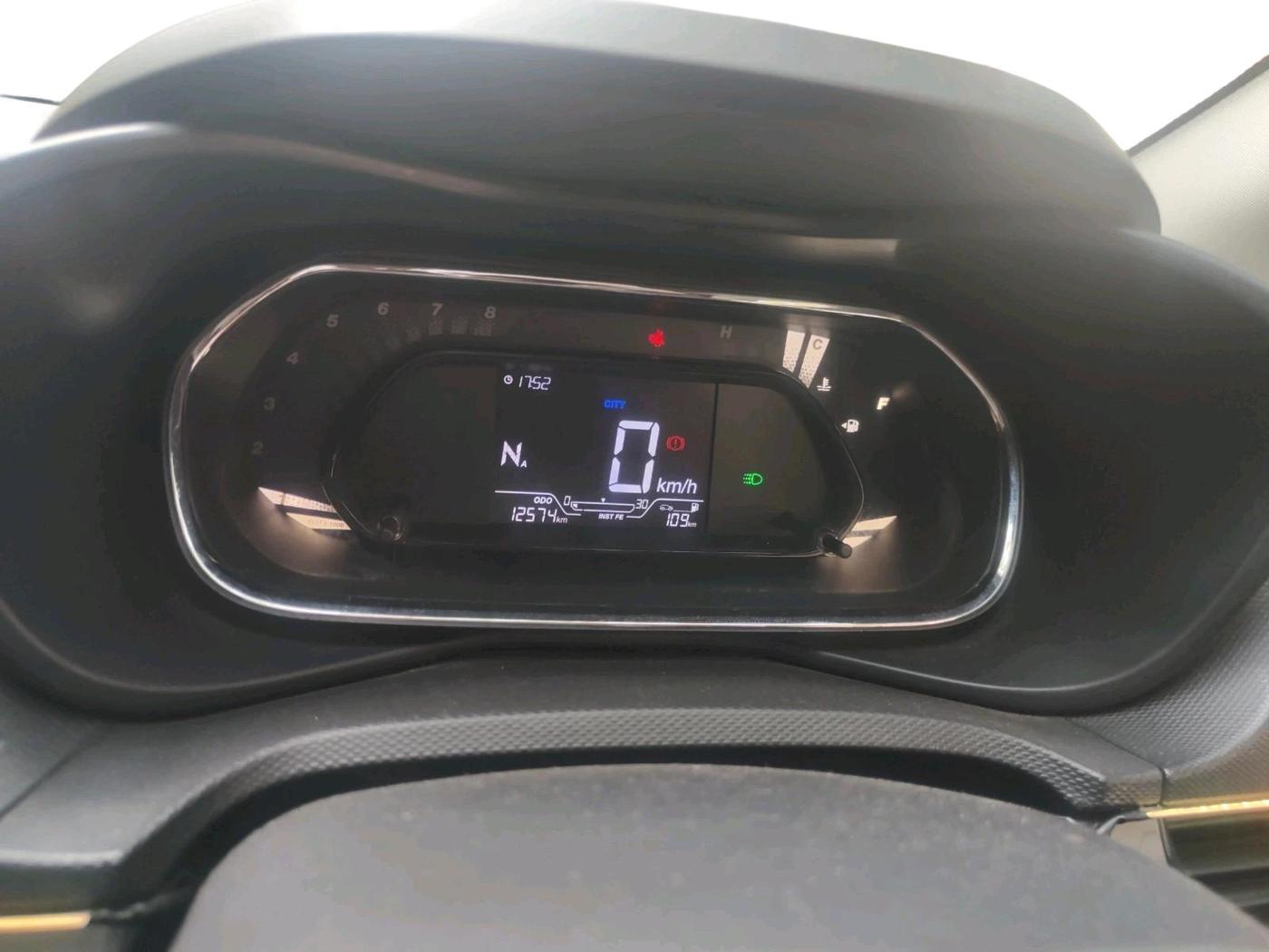 2023 Tata NEXON XMA SUNROOF PETROL, Petrol, Automatic, 12,574 km, interior