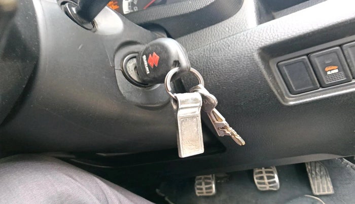 2011 Maruti Swift VXI, Petrol, Manual, 1,05,367 km, interior