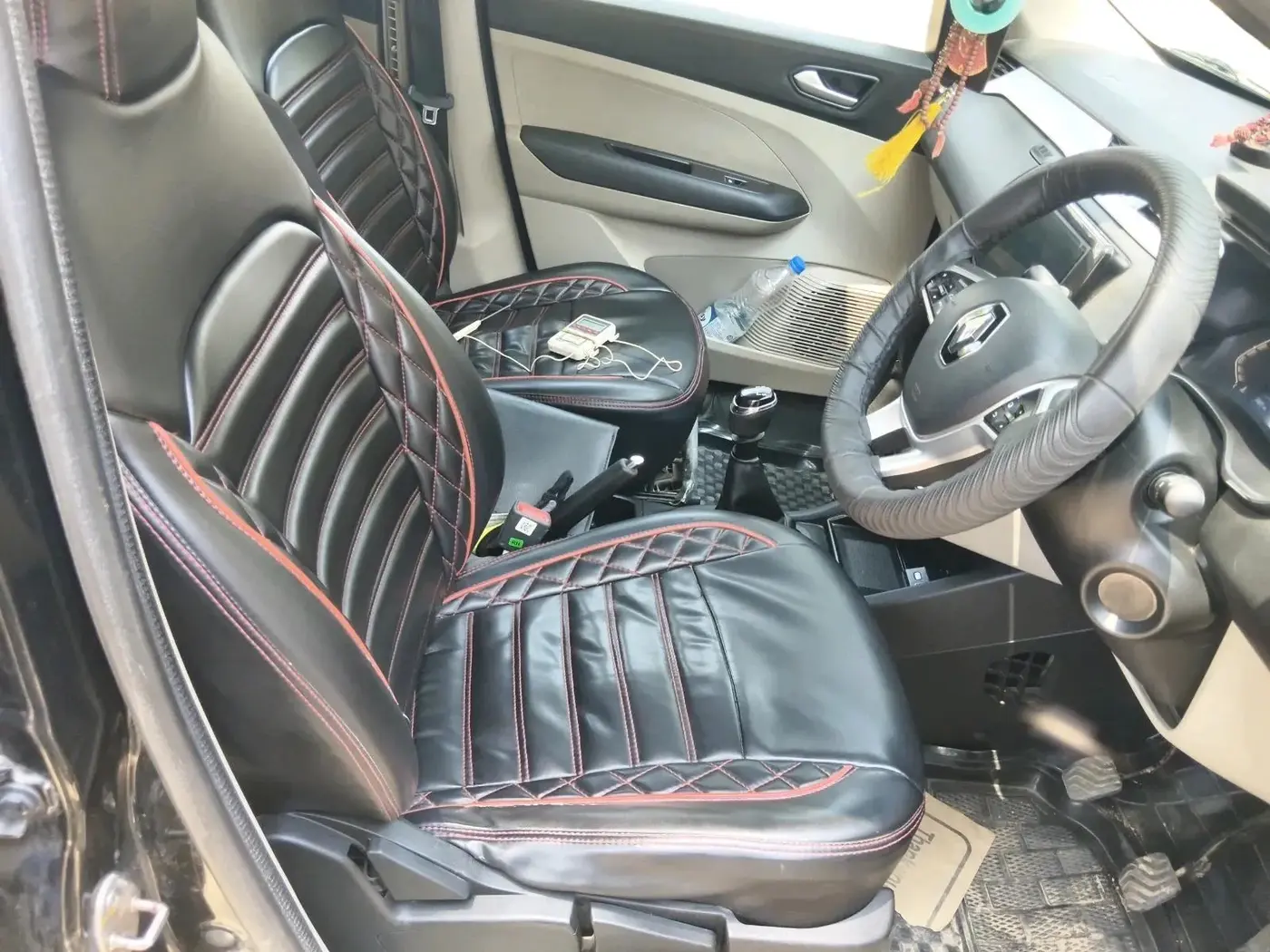 2024 Renault TRIBER RXZ, Petrol, Manual, 24,831 km, interior