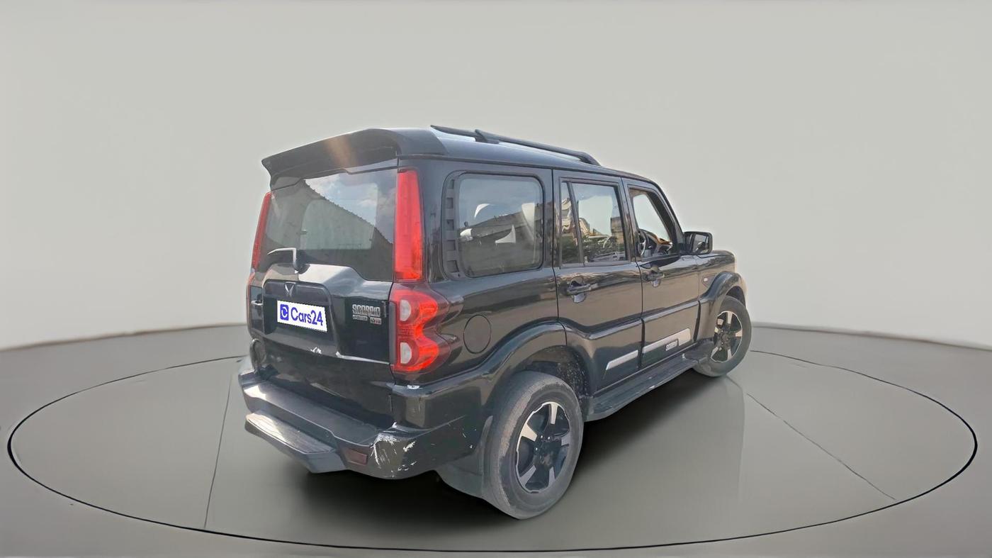 2024 Mahindra SCORPIO CLASSIC S 7STR, Diesel, Manual, 63,318 km, exterior