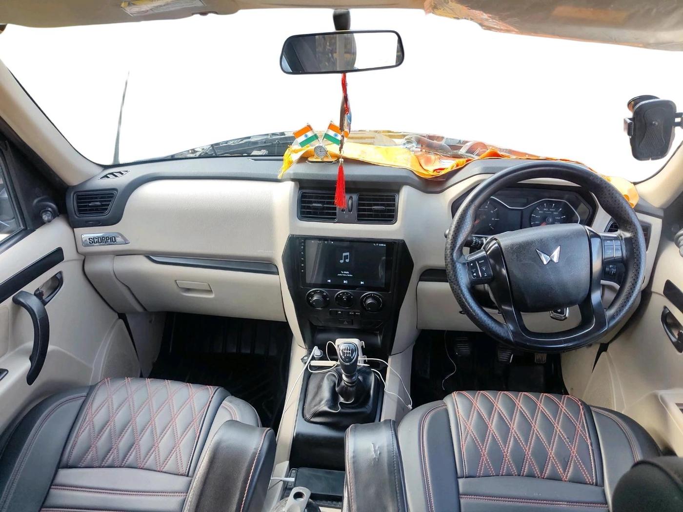 2024 Mahindra SCORPIO CLASSIC S 7STR, Diesel, Manual, 63,318 km, interior