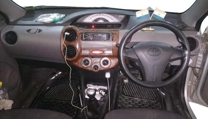 2011 Toyota Etios G, CNG, Manual, 1,77,777 km, interior