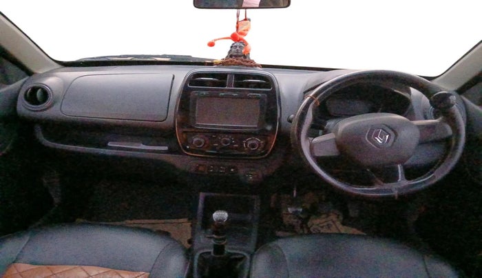 2016 Renault Kwid RXT 0.8 (O), Petrol, Manual, 1,39,672 km, interior