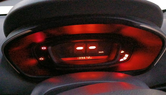 2016 Renault Kwid RXT 0.8 (O), Petrol, Manual, 1,39,672 km, interior