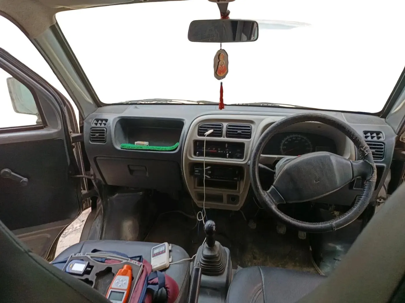 2015 Maruti Eeco 5 STR WITH A/C+HTR, Petrol, Manual, 1,45,273 km, interior