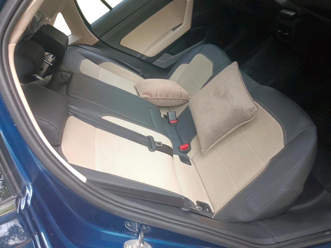 2023 Volkswagen VIRTUS Topline 1.0 TSI Automatic, Petrol, Automatic, 15,060 km, interior
