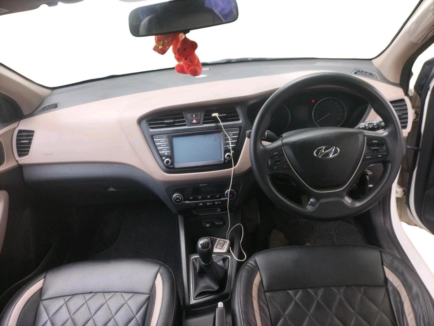 2017 Hyundai Elite i20 ASTA 1.2, Petrol, Manual, 42,512 km, interior