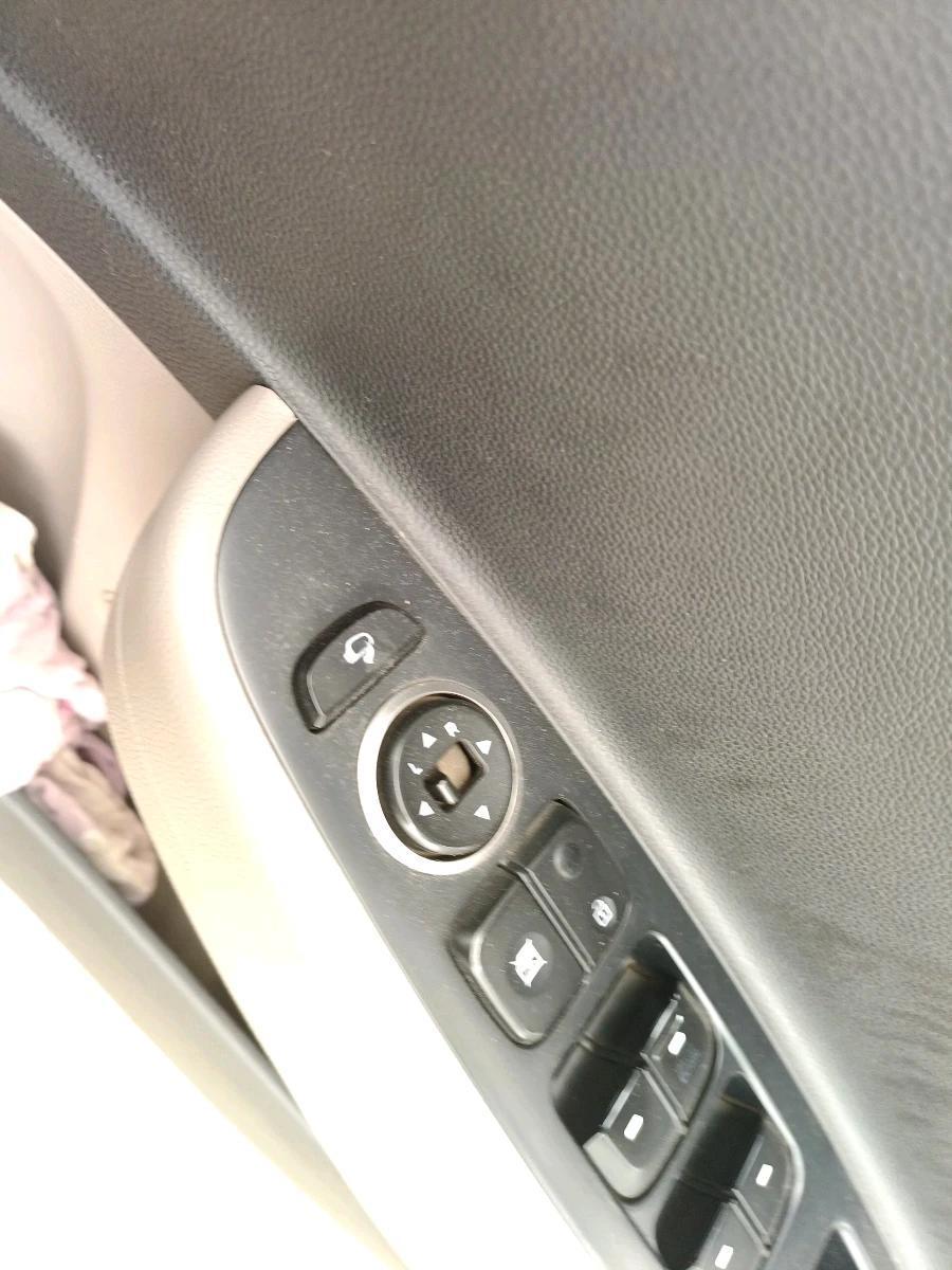 2018 Hyundai Xcent SX 1.2 (O), CNG, Manual, 65,600 km, interior