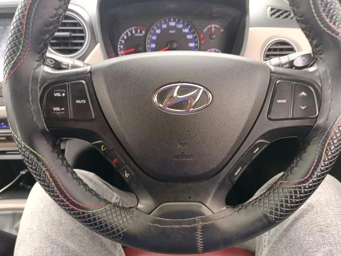 2018 Hyundai Xcent SX 1.2 (O), CNG, Manual, 65,600 km, interior