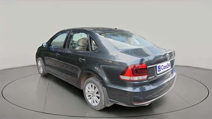 2015 Volkswagen Vento HIGHLINE PETROL AT, Petrol, Automatic, 70,773 km, exterior