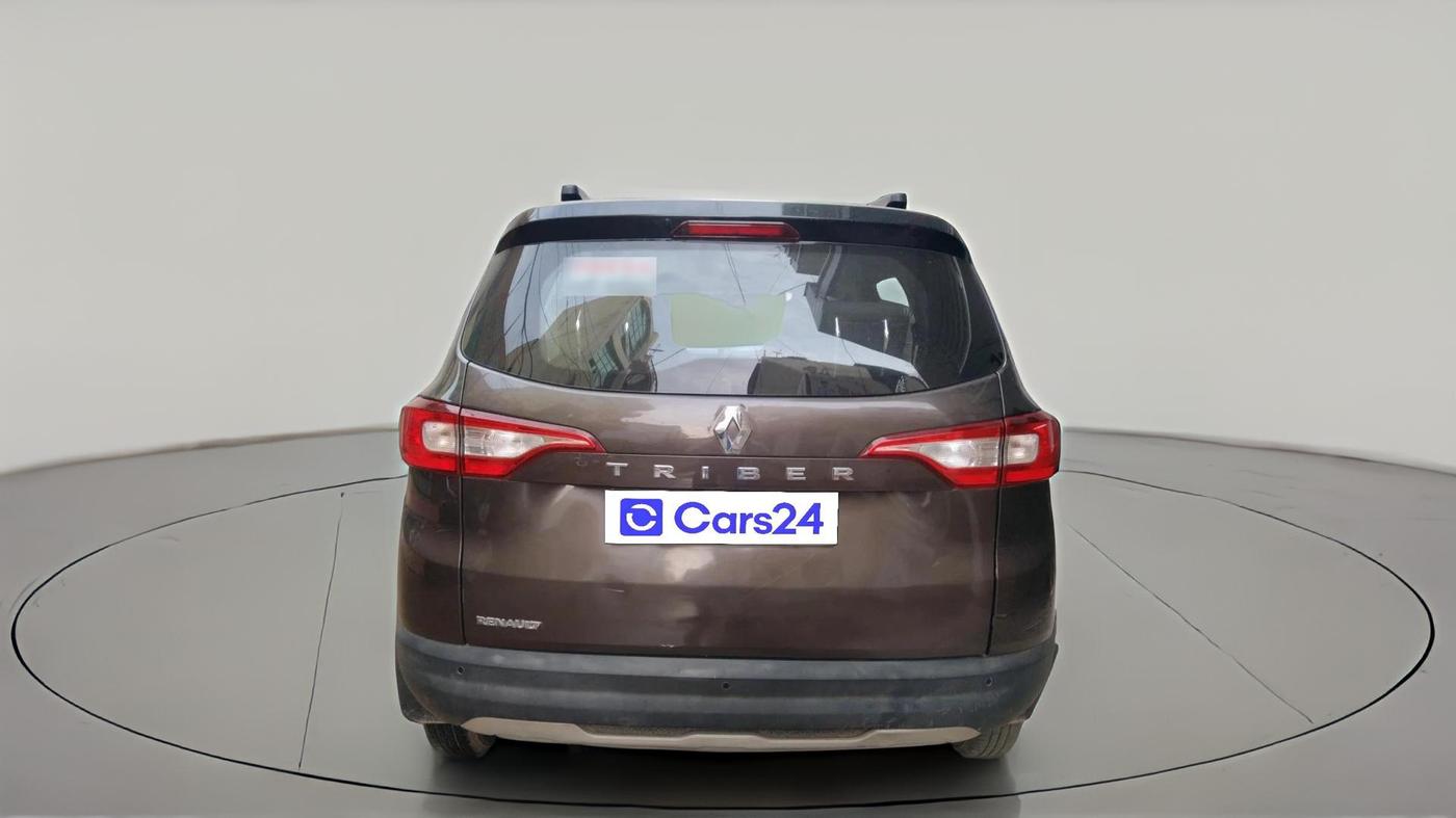 2022 Renault TRIBER RXT, Petrol, Manual, 35,949 km, exterior