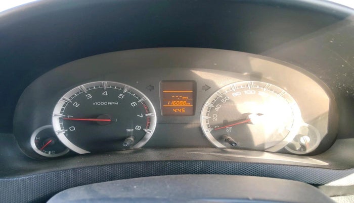 2013 Maruti Swift VXI, CNG, Manual, 1,16,088 km, interior