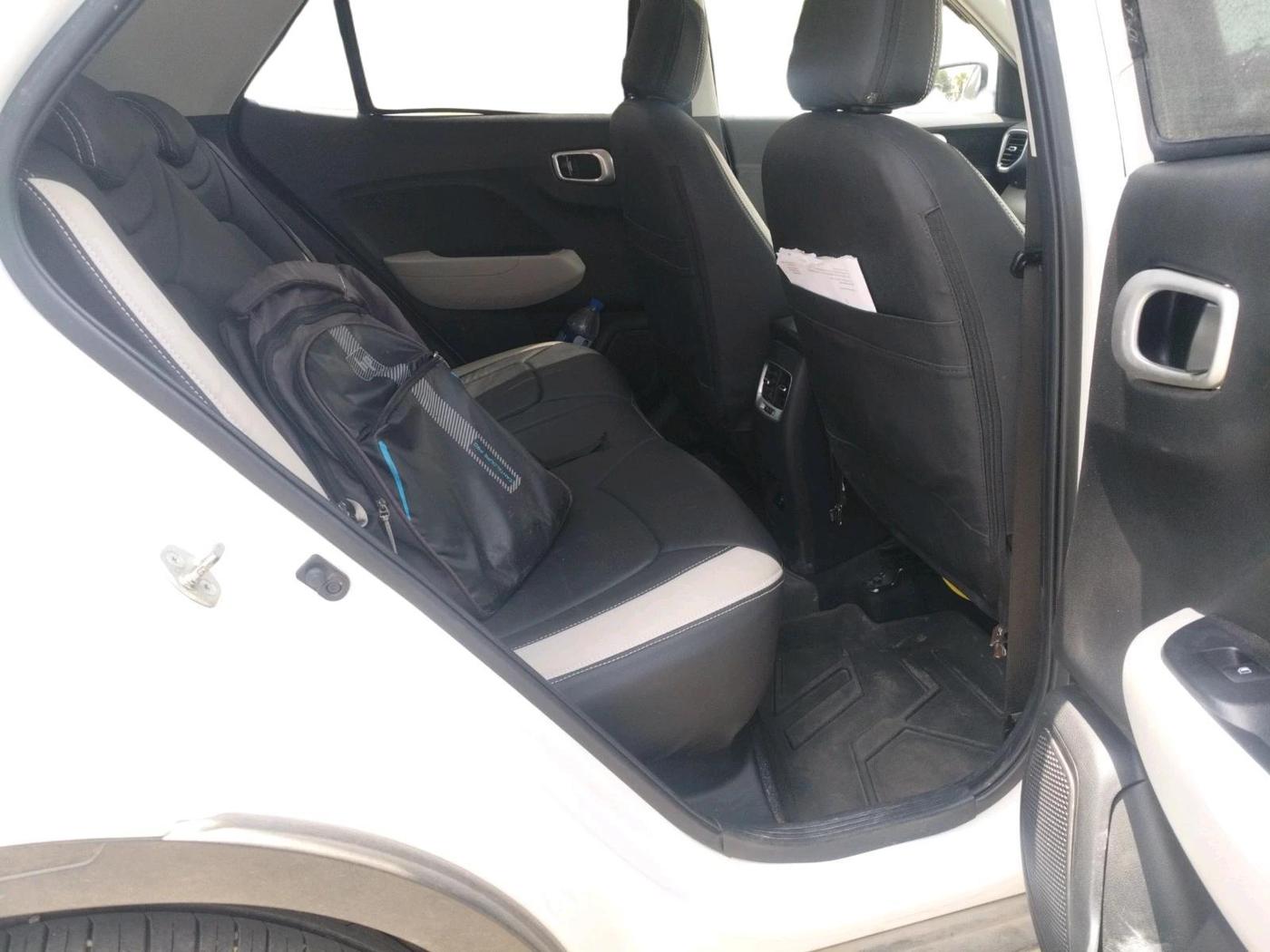 2024 Hyundai VENUE S Plus 1.2 Petrol MT, Petrol, Manual, 11,473 km, interior